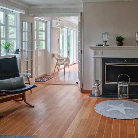 Cozy In Grimstad With House Sea View Holiday home Grimstad (Aust-Agder)