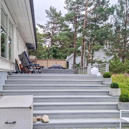 Cozy In Grimstad With House Sea View Grimstad (Aust-Agder)