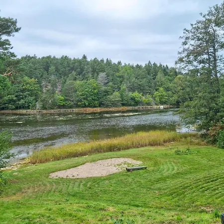 Cozy In Grimstad With House Sea View Holiday home