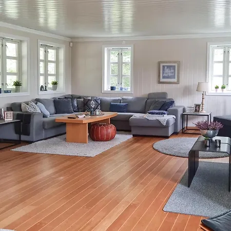 Cozy In Grimstad With House Sea View * Grimstad (Aust-Agder)