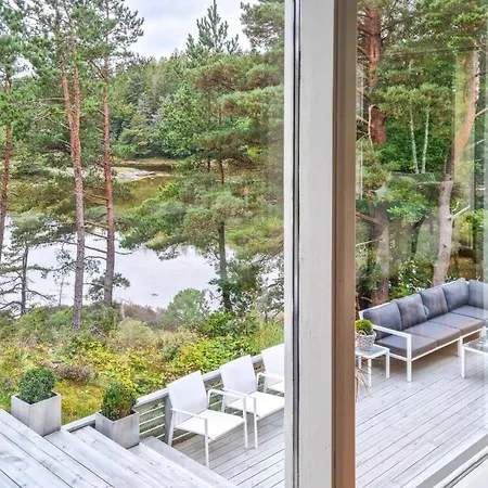 Cozy In Grimstad With House Sea View * Grimstad (Aust-Agder)