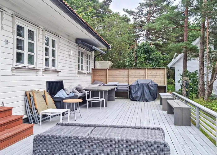 Lovely In * Grimstad (Aust-Agder)